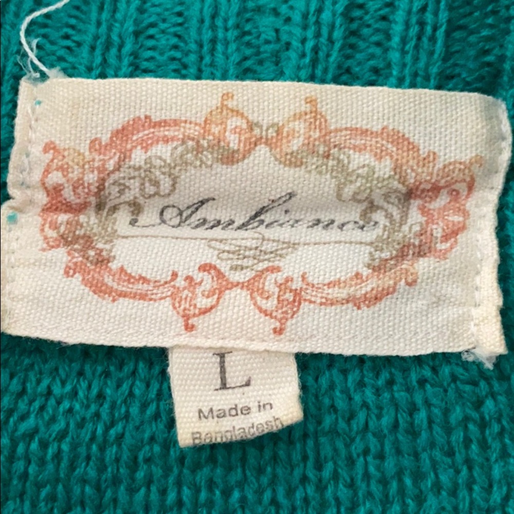 Sweater - Picture 3 of 3